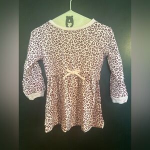 Pink and brown leopard 🐆 print dress with cute bow in front. 18 months.